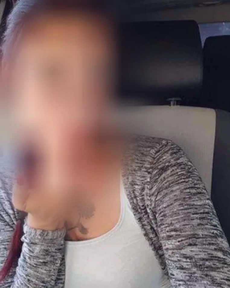 Astrid, 39