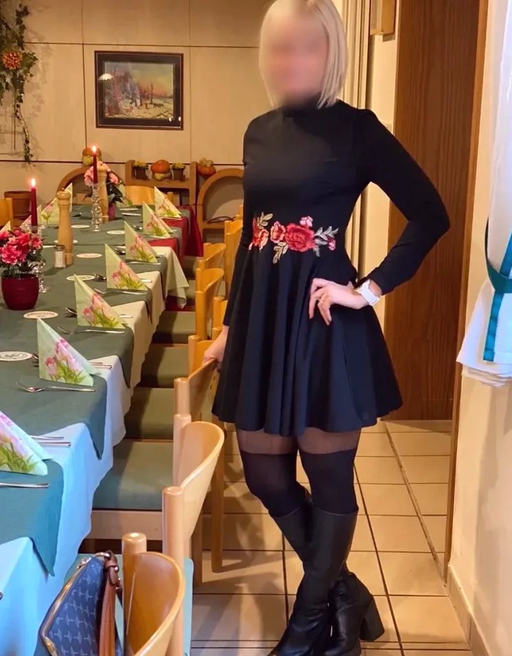 Sophia, 29