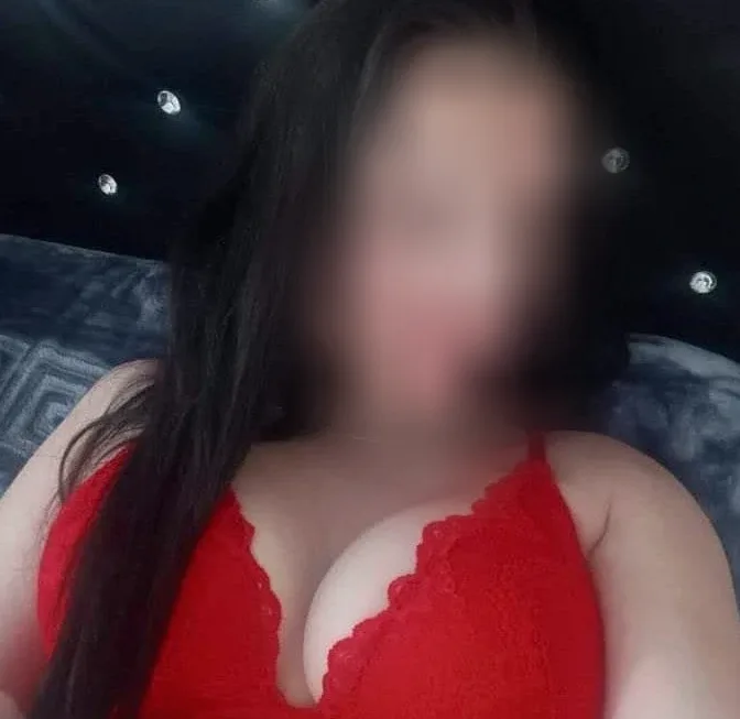 Viktoria, 35